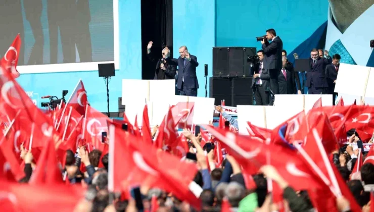 Cumhurbaşkanı Erdoğan, İzmir mitinginde konuştu: “Yüzlerine Atatürk maskesi takıp yan gelip yattılar”