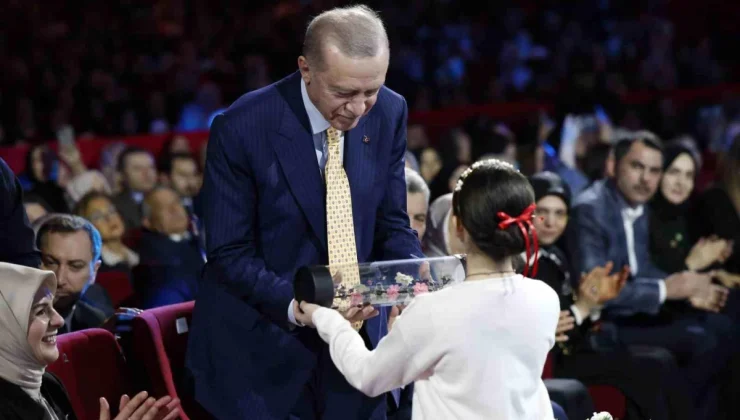 Cumhurbaşkanı Erdoğan: “Siyasi hayatımızın hiçbir safhasında kimsenin hayat tarzına karışmadık”