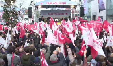 İmamoğlu: “İstanbul’u Yönetecek Olanın Aklı da Gözü de Kulağı da Pazarda, Sokakta Olacak”