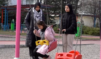 Kanser hastalarının tedavi için Gazze’den ayrılmaları engelleniyor