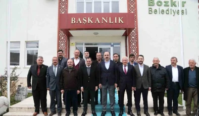 Konya Büyükşehir Belediye Başkanı Uğur İbrahim Altay, Bozkır’da esnafla ve vatandaşlarla bir araya geldi