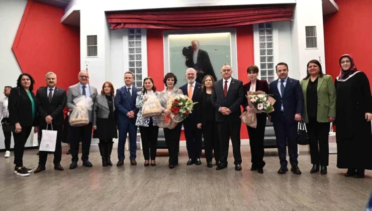 Manisa Büyükşehir Belediyesi 8 Mart Dünya Kadınlar Günü Buluşması düzenledi