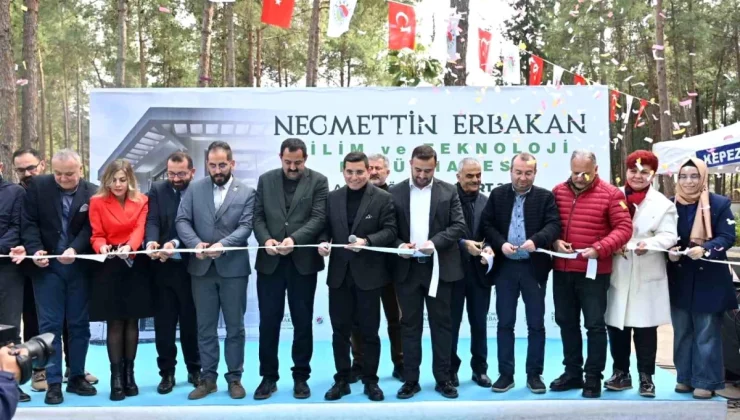 Kepez Belediyesi, Necmettin Erbakan Bilim ve Teknoloji Kütüphanesi’ni Pil Fabrikası’nda açtı