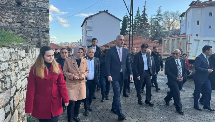 Kültür ve Turizm Bakanı Mehmet Nuri Ersoy, 100 yeni kütüphane hedefine ulaşıldığını açıkladı