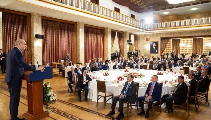 TBMM Başkanı Kurtulmuş, sivil toplum kuruluşlarının temsilcileriyle iftar programında bir araya geldi Açıklaması