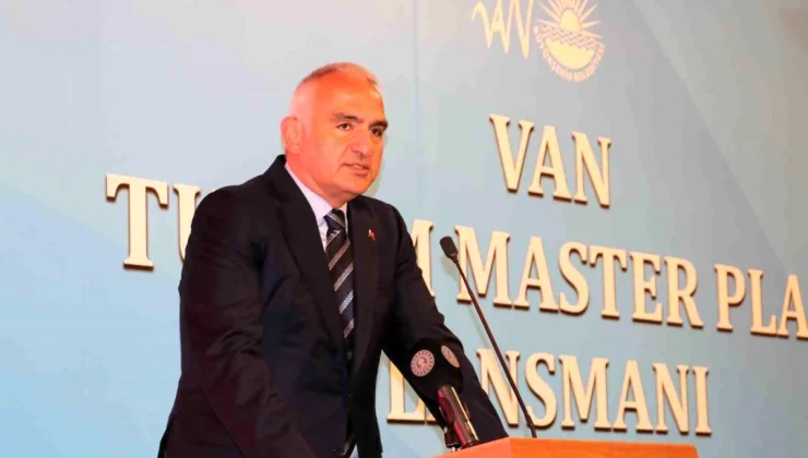 Bakan Ersoy: “Van artık Avrupa Festivaller Birliği üyeliğine kabul edilen ve bu festivalimize ev sahipliği yapacak şehirlerimizden biridir”