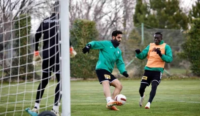 Uğurcan Yazğılı, Konyaspor’un efsaneleri arasına adını yazdırmak istiyor