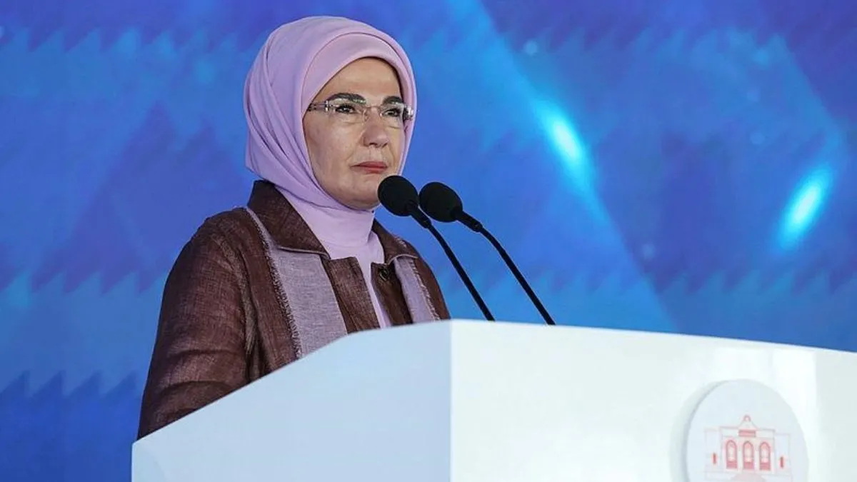 Emine Erdoğan’dan 8 Eylül paylaşımı: “Ana-Kız Okuldayız”