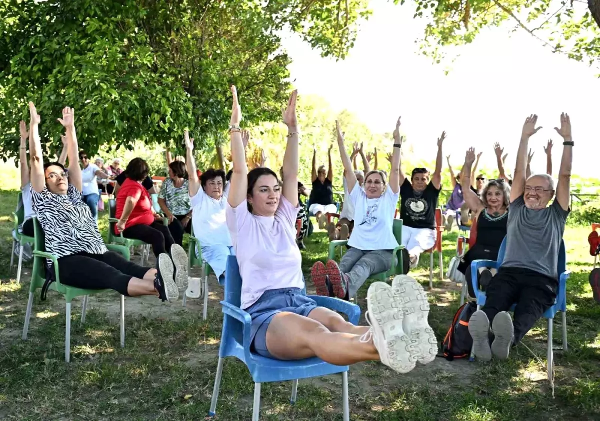 Antalya’da Yaşlılar Günü’nde Yoga Etkinliği