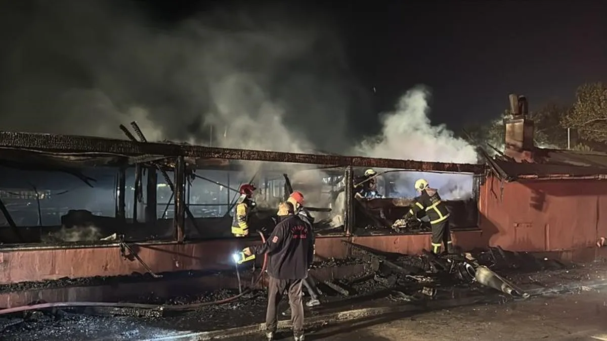 Kocaeli’de restoran yangında küle döndü