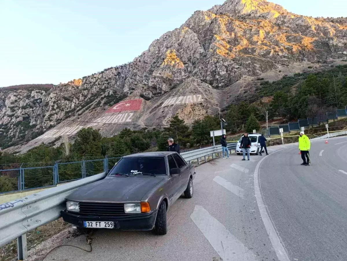 Eğirdir’de Kaza: Sürücü Yaralandı