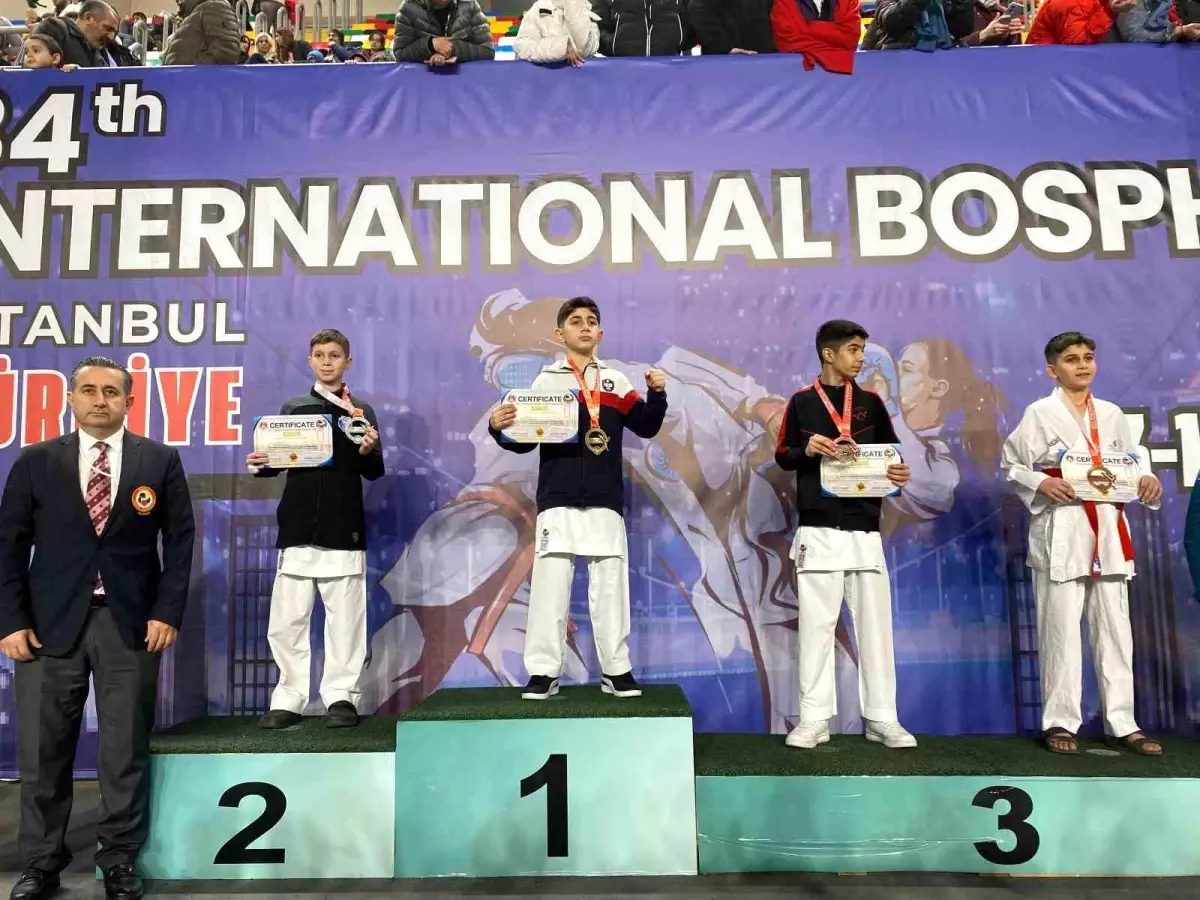 Sultangazi Belediyesi Spor Kulübü, Boğaziçi Karate Turnuvası’nda Altın ve Gümüş Madalya Kazandı